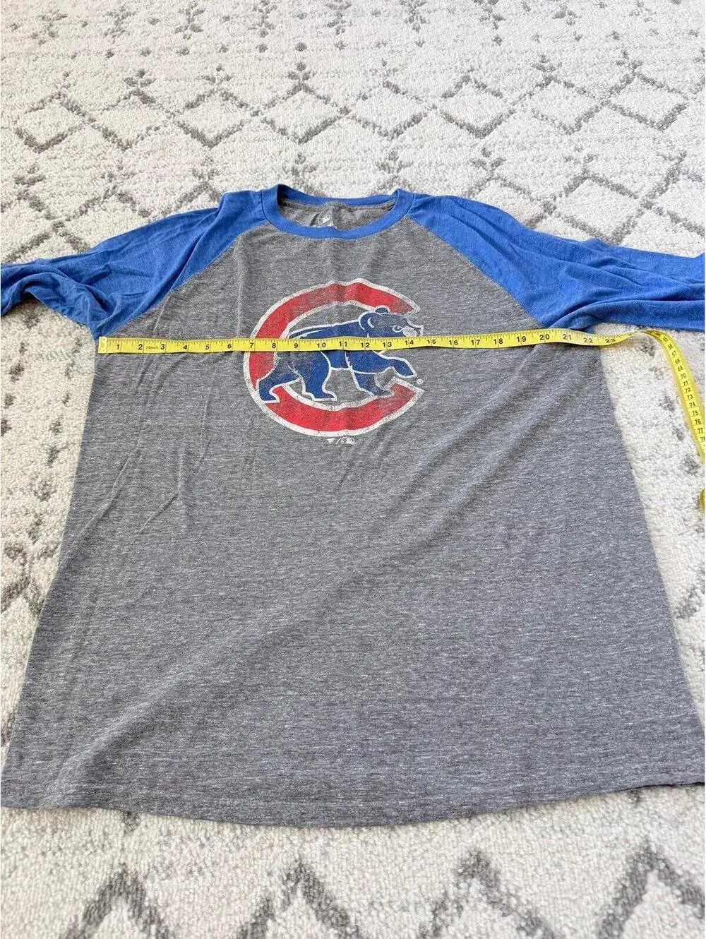 Chicago Cubs Raglan 3/4 Sleeve T-Shirt - Picture 3 of 6